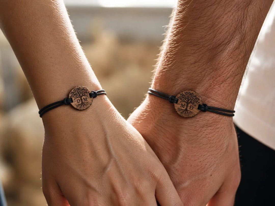Eco Armband personalisiert ''Lebensbaum'' Walnussholz
