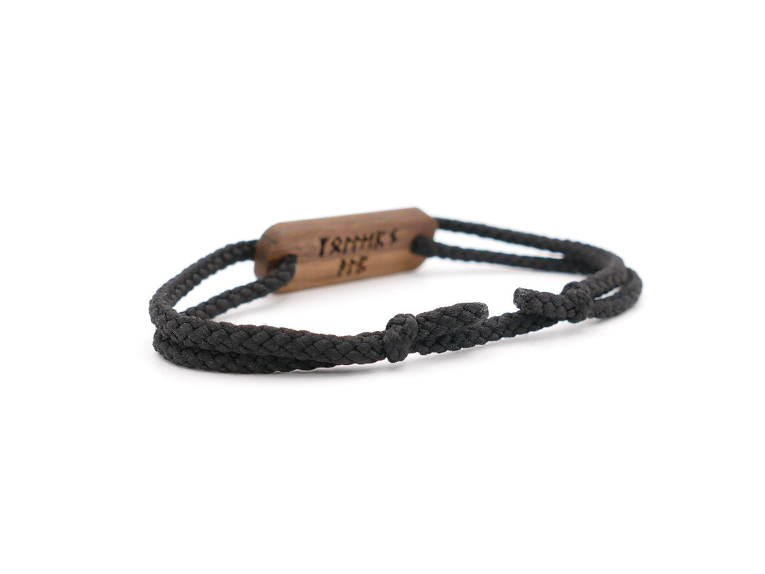 Männer Eco Armband ''Runen'' Walnussholz