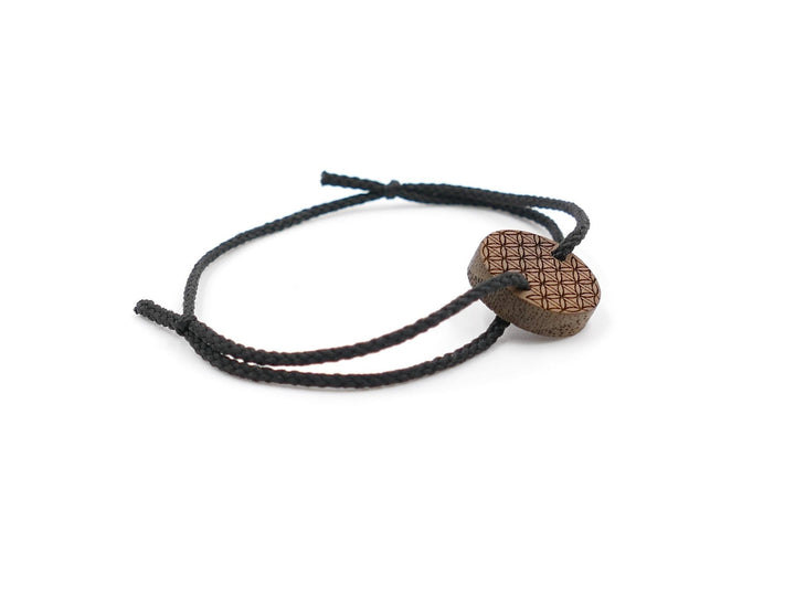 Feines Eco Armband ''Blume des Lebens'' Walnussholz