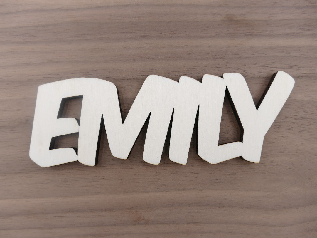 Personalisierter 3D Schriftzug aus Holz "Großbuchstaben"
