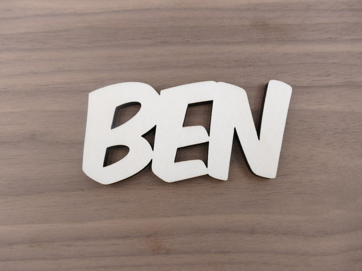 Personalisierter 3D Schriftzug aus Holz "Großbuchstaben"