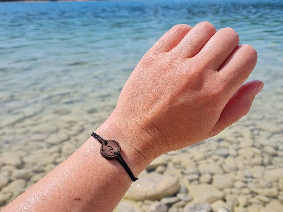 Feines Eco Armband ''Welle'' Walnussholz